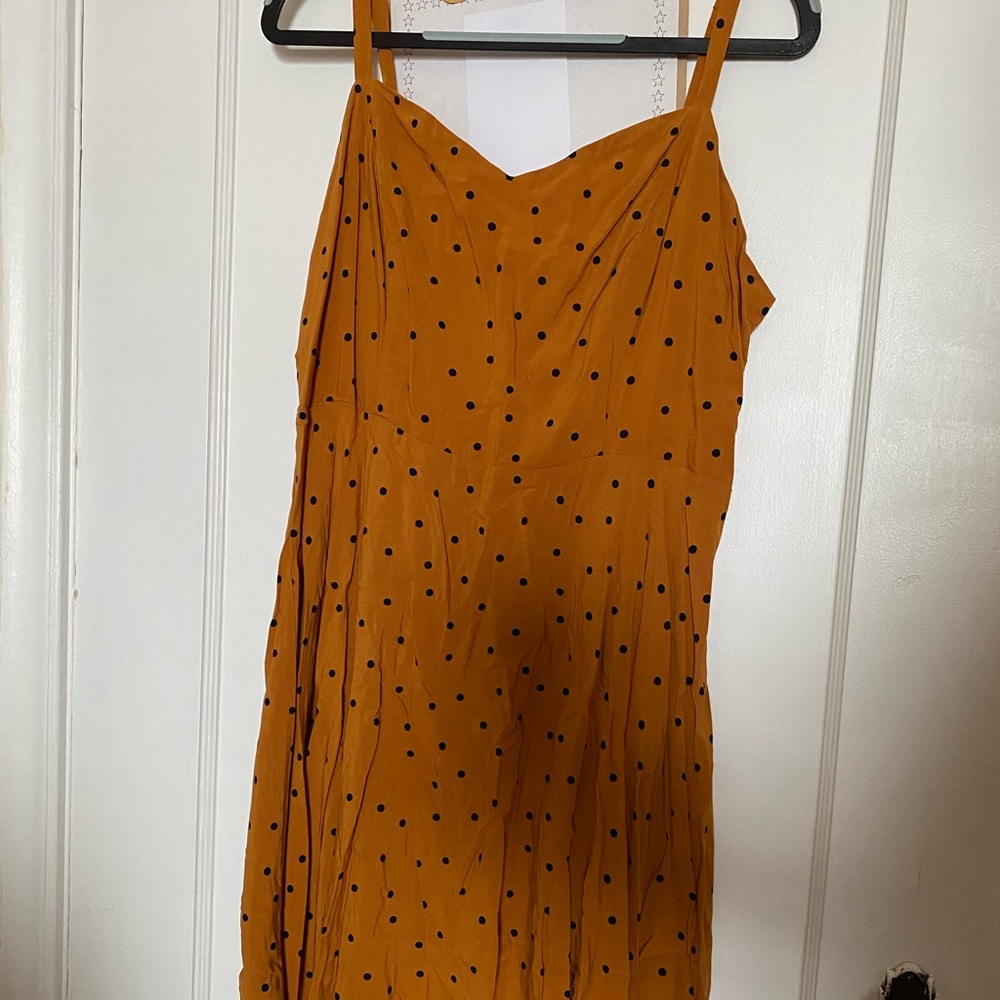 pumpkin/burnt orange colored old navy polka dot dress